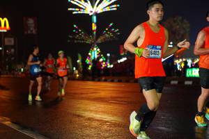 BIB: 6402
                            <button type="button" onclick="openModal(16202962)" class="btn btn-primary btn-sm float-right btn-popup" data-toggle="modal" data-target=".modal-high-quality">
                        <i class="fas fa-shopping-cart"></i> Add to Cart
                    </button>
                                            <button type="button" onclick="isThisMe(16202962, true)" class="btn btn-success btn-sm float-right btn-popup btn-isme hidden" data-toggle="tooltip" data-placement="bottom" title="นี่คือรูปของคุณใช่ไหม คลิกที่นี่เพื่อเอาเข้าอัลบั้ม">
                        <i class="fas fa-plus"></i> Add to album
                    </button>
                    <button type="button" onclick="isThisMe(16202962, false)" class="btn btn-warning btn-sm float-right btn-popup btn-isnotme hidden">
                        <i class="fas fa-ban"></i> Remove from album
                    </button>